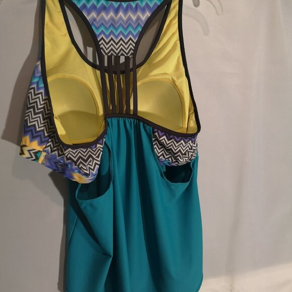 Zero X Posur Ladies Size 16 Teal with Multi Colors Swimwear Top - Picture 2 of 3